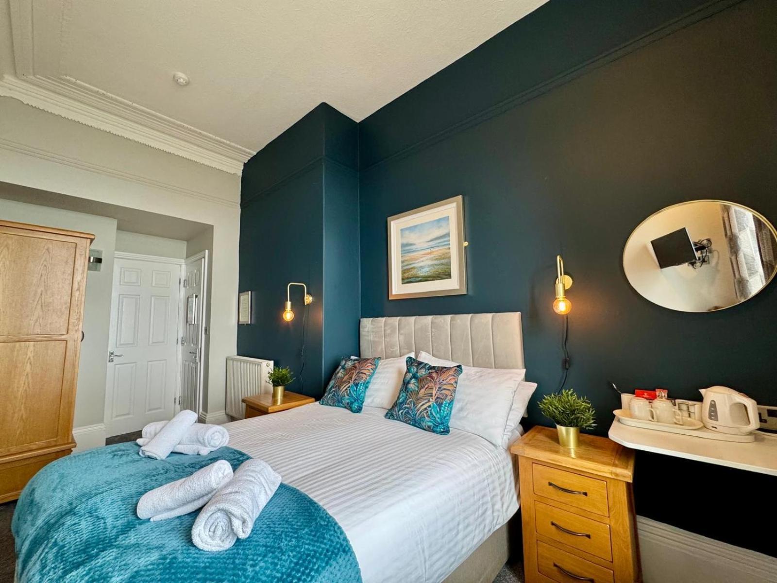 The Rockside Bed & Breakfast Scarborough Bagian luar foto
