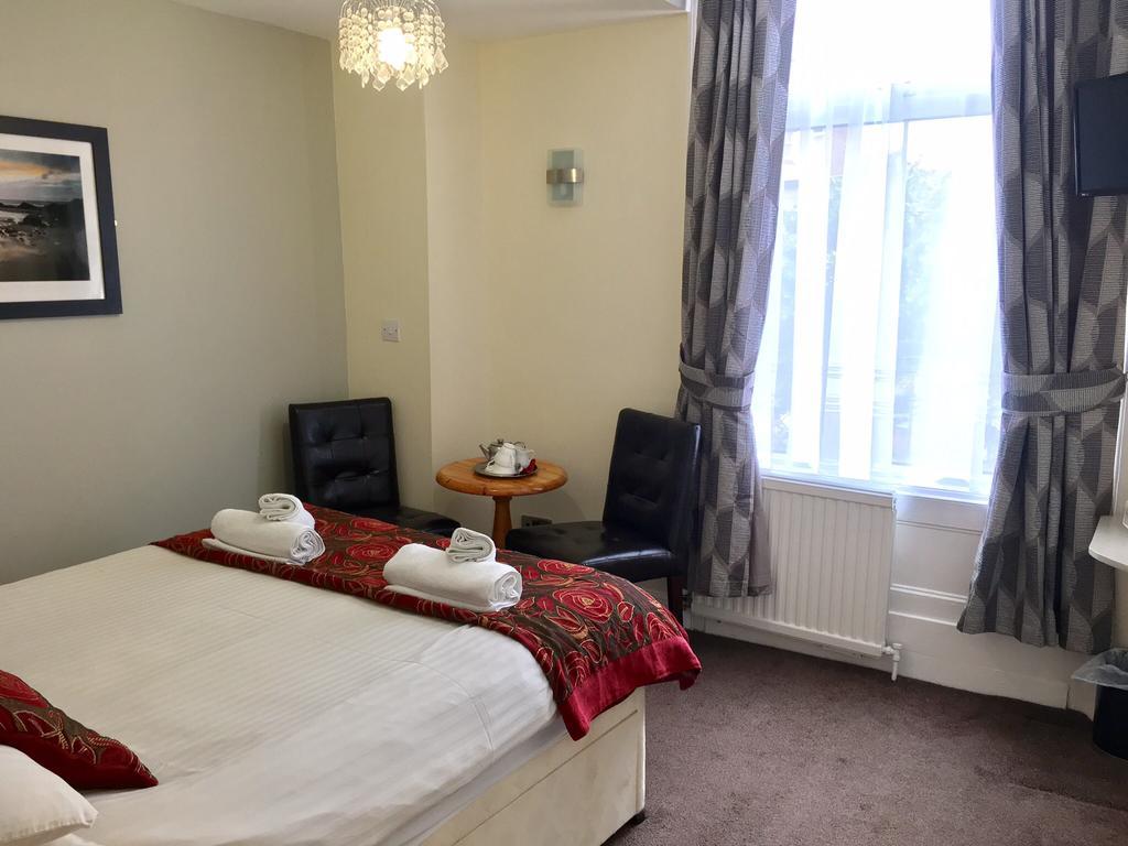 The Rockside Bed & Breakfast Scarborough Bagian luar foto