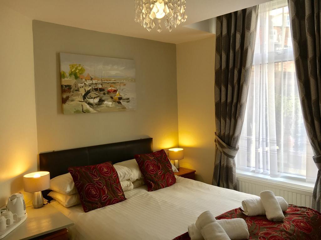 The Rockside Bed & Breakfast Scarborough Bagian luar foto