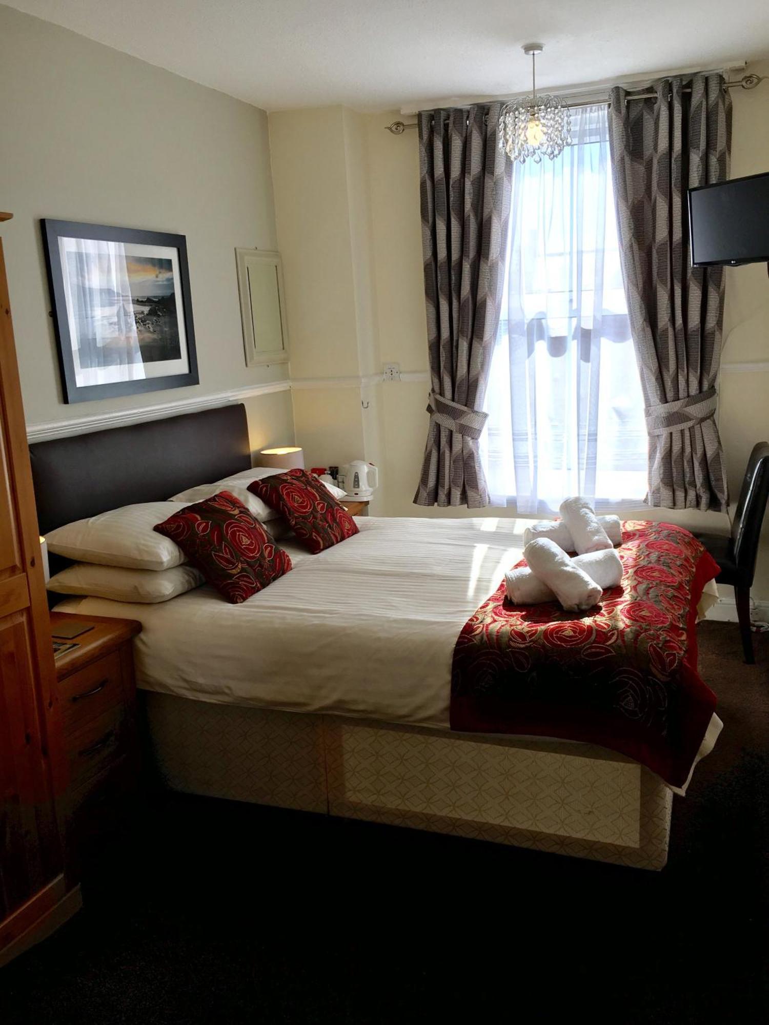 The Rockside Bed & Breakfast Scarborough Bagian luar foto